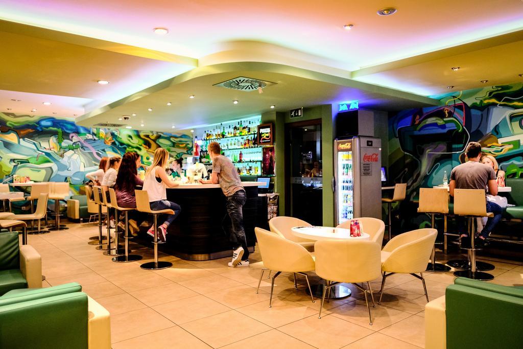 Hotel Deluxe With Free Wellness And Fitness Centrum Nitra Ngoại thất bức ảnh