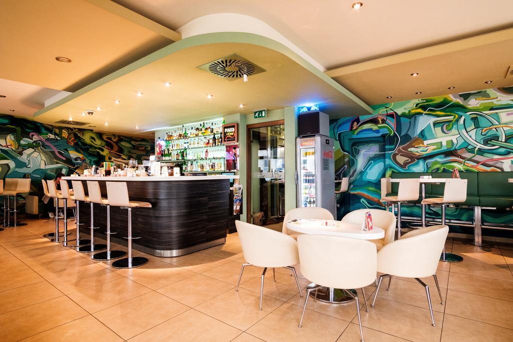 Hotel Deluxe With Free Wellness And Fitness Centrum Nitra Ngoại thất bức ảnh