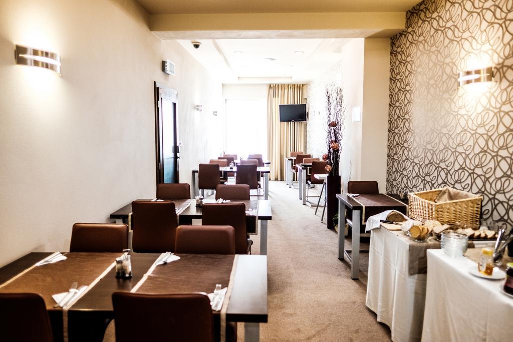 Hotel Deluxe With Free Wellness And Fitness Centrum Nitra Ngoại thất bức ảnh