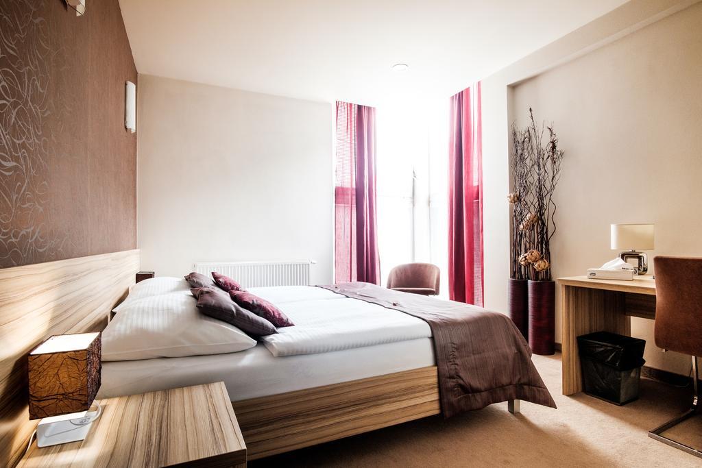 Hotel Deluxe With Free Wellness And Fitness Centrum Nitra Ngoại thất bức ảnh