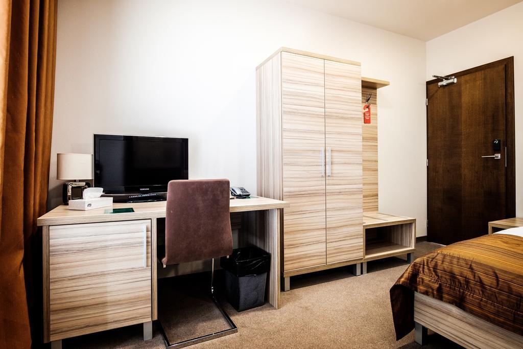 Hotel Deluxe With Free Wellness And Fitness Centrum Nitra Ngoại thất bức ảnh