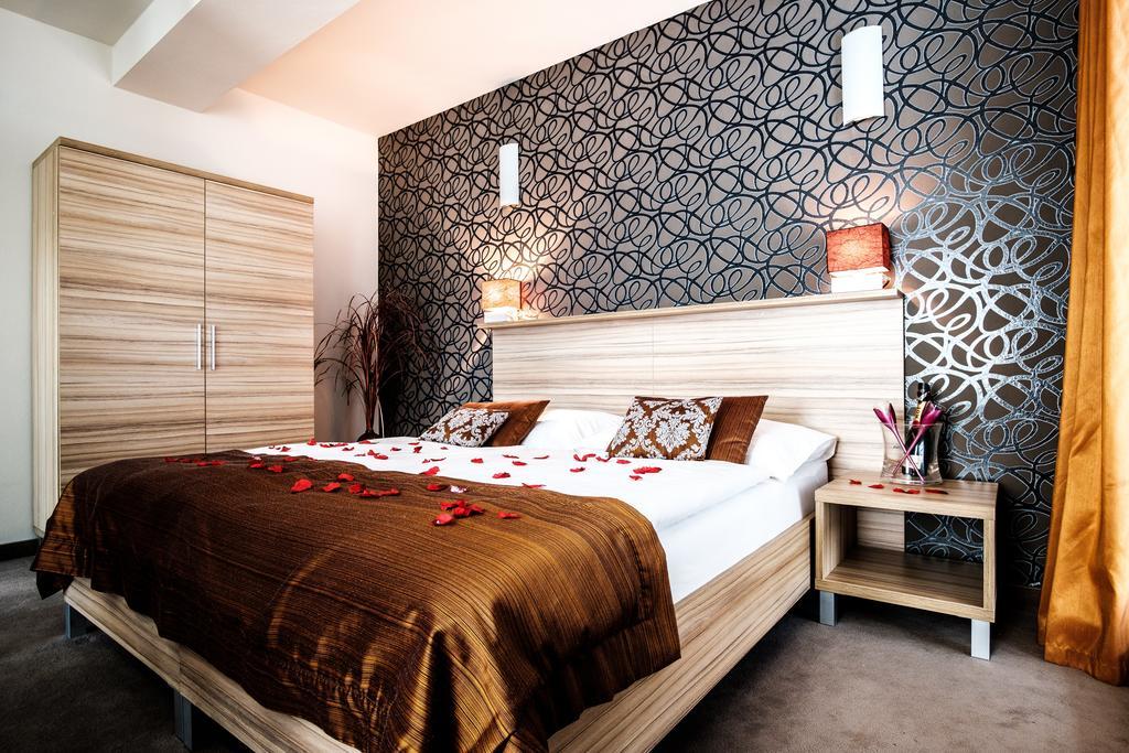 Hotel Deluxe With Free Wellness And Fitness Centrum Nitra Ngoại thất bức ảnh