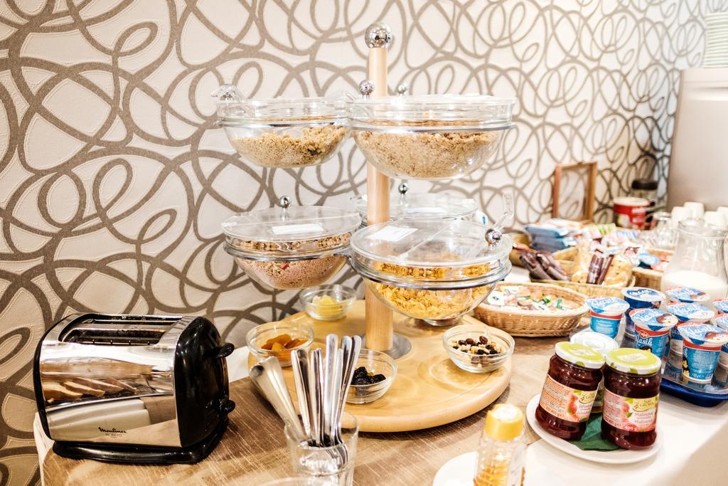 Hotel Deluxe With Free Wellness And Fitness Centrum Nitra Ngoại thất bức ảnh