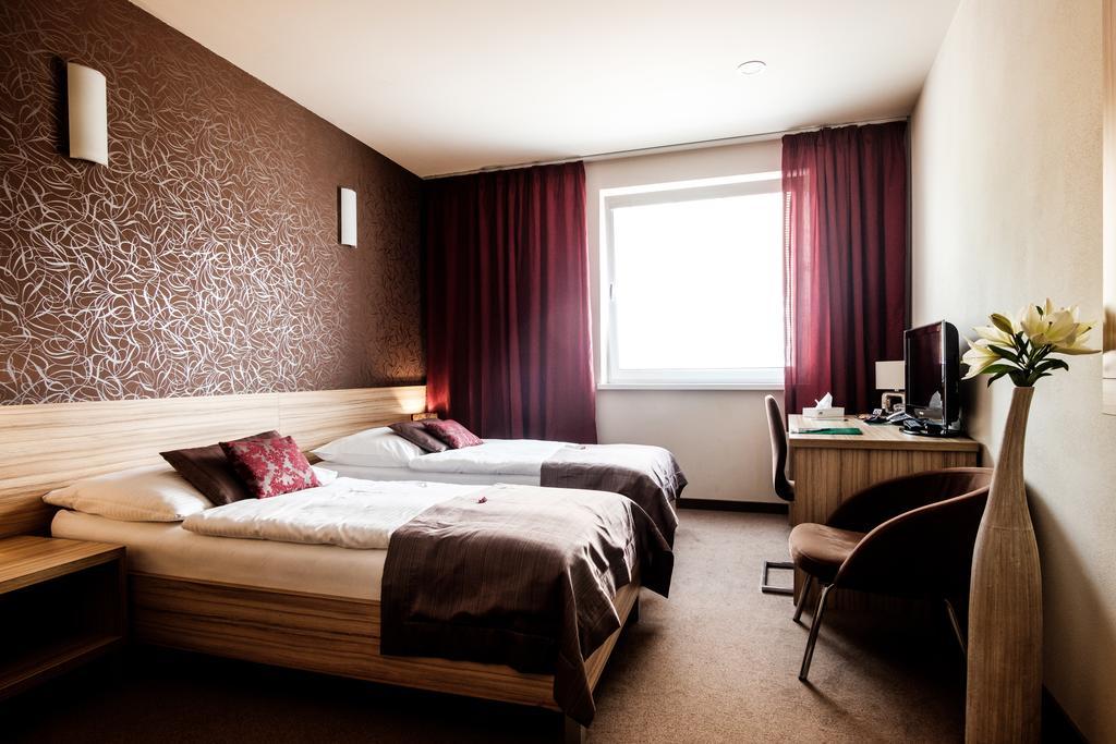 Hotel Deluxe With Free Wellness And Fitness Centrum Nitra Ngoại thất bức ảnh