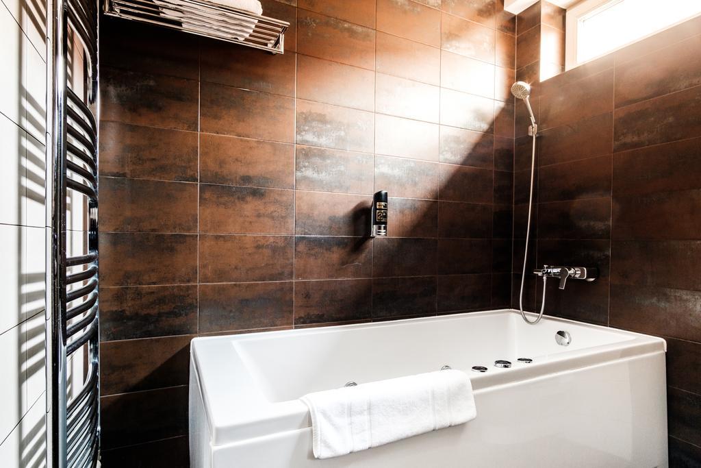 Hotel Deluxe With Free Wellness And Fitness Centrum Nitra Ngoại thất bức ảnh