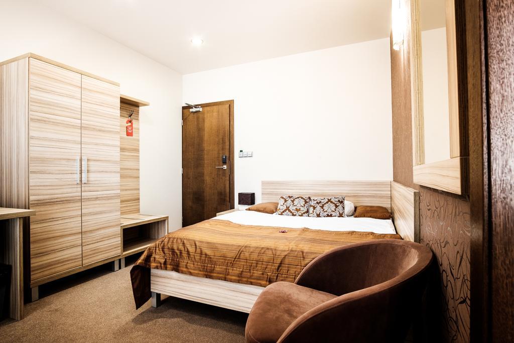 Hotel Deluxe With Free Wellness And Fitness Centrum Nitra Phòng bức ảnh