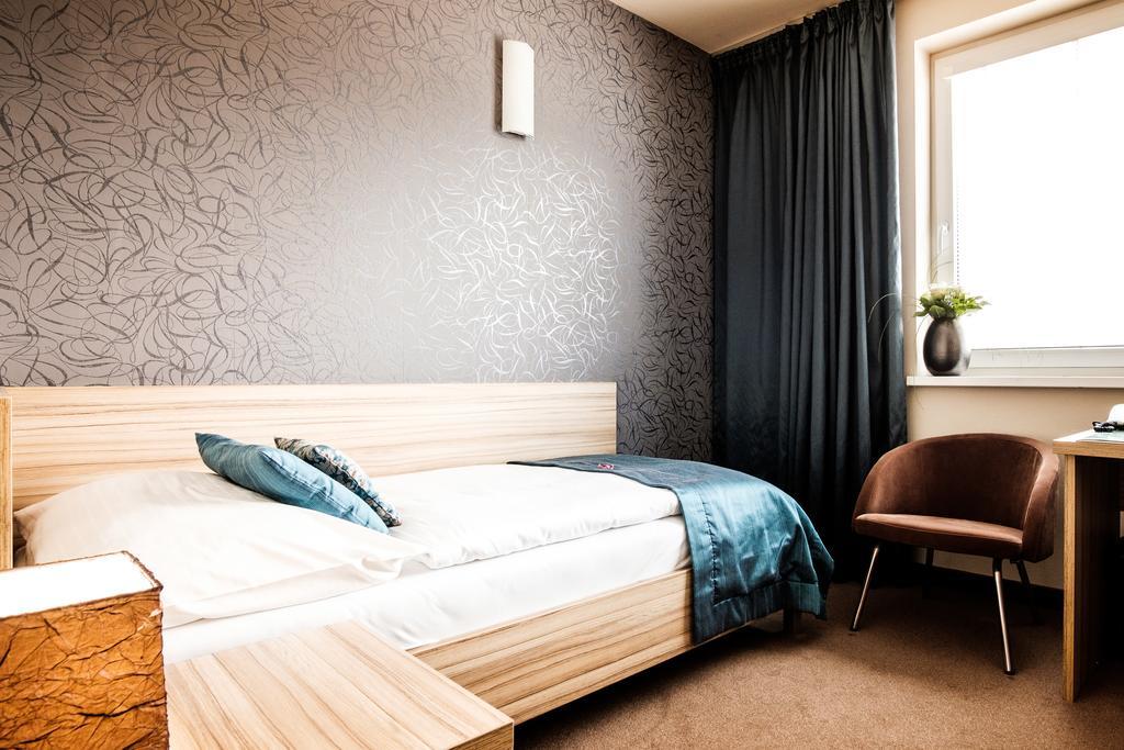 Hotel Deluxe With Free Wellness And Fitness Centrum Nitra Phòng bức ảnh