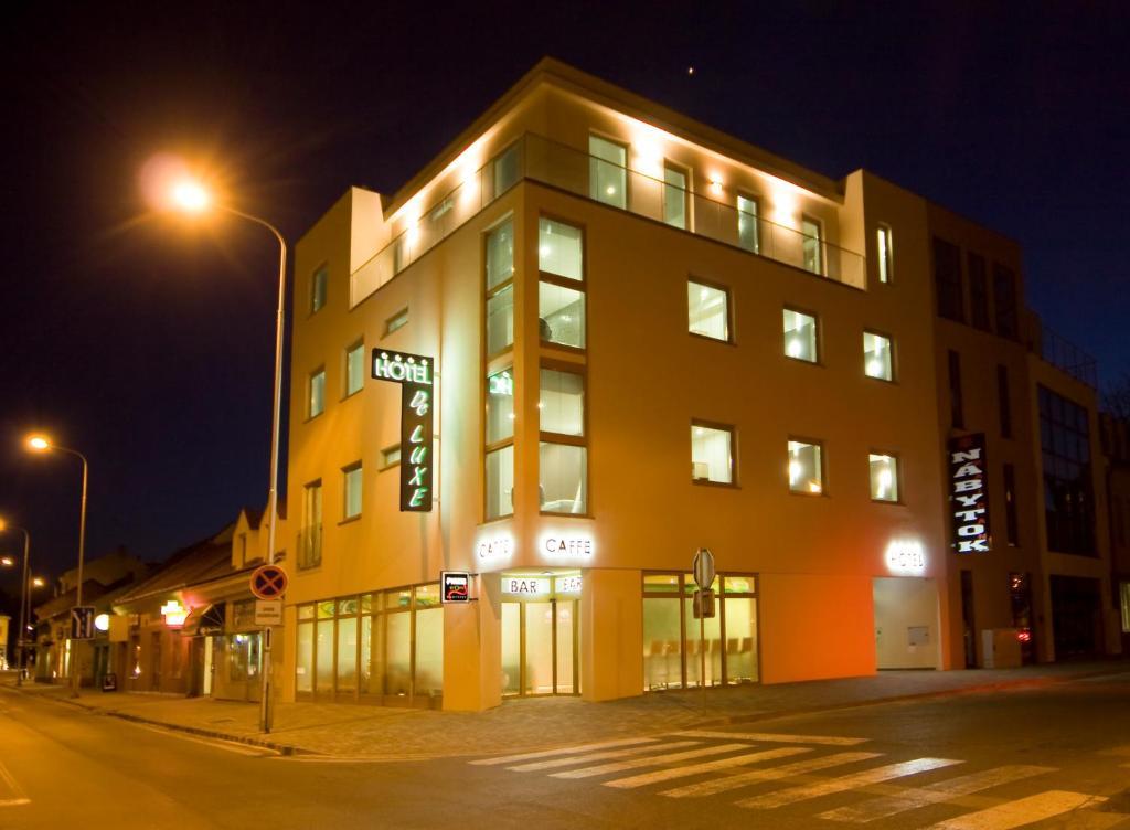 Hotel Deluxe With Free Wellness And Fitness Centrum Nitra Ngoại thất bức ảnh